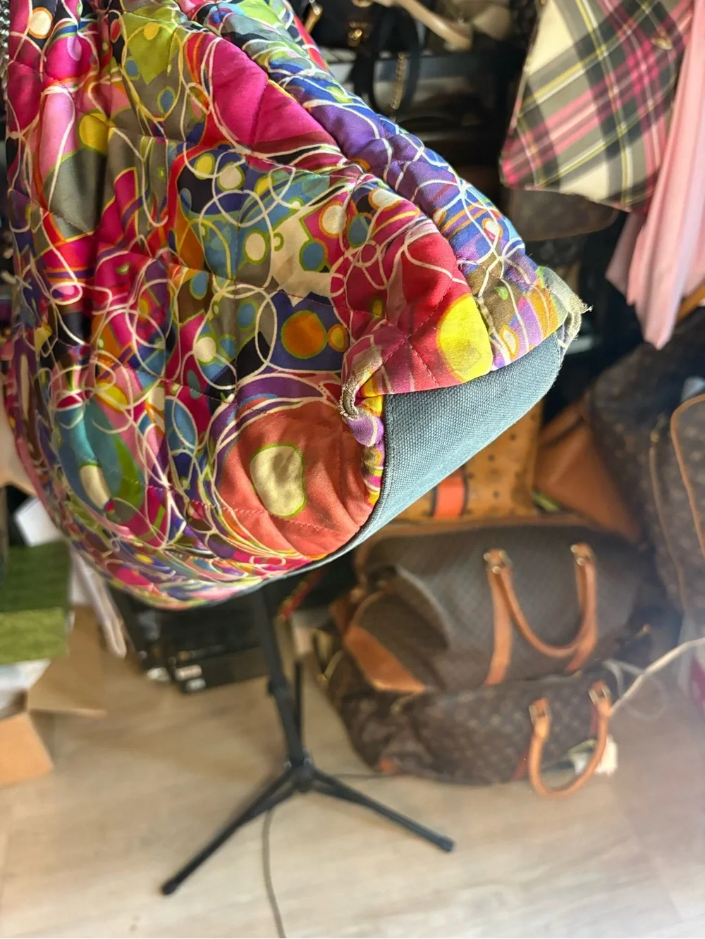 Chanel Multicolor Quilted Chain-Handle Shoulder Bag read description